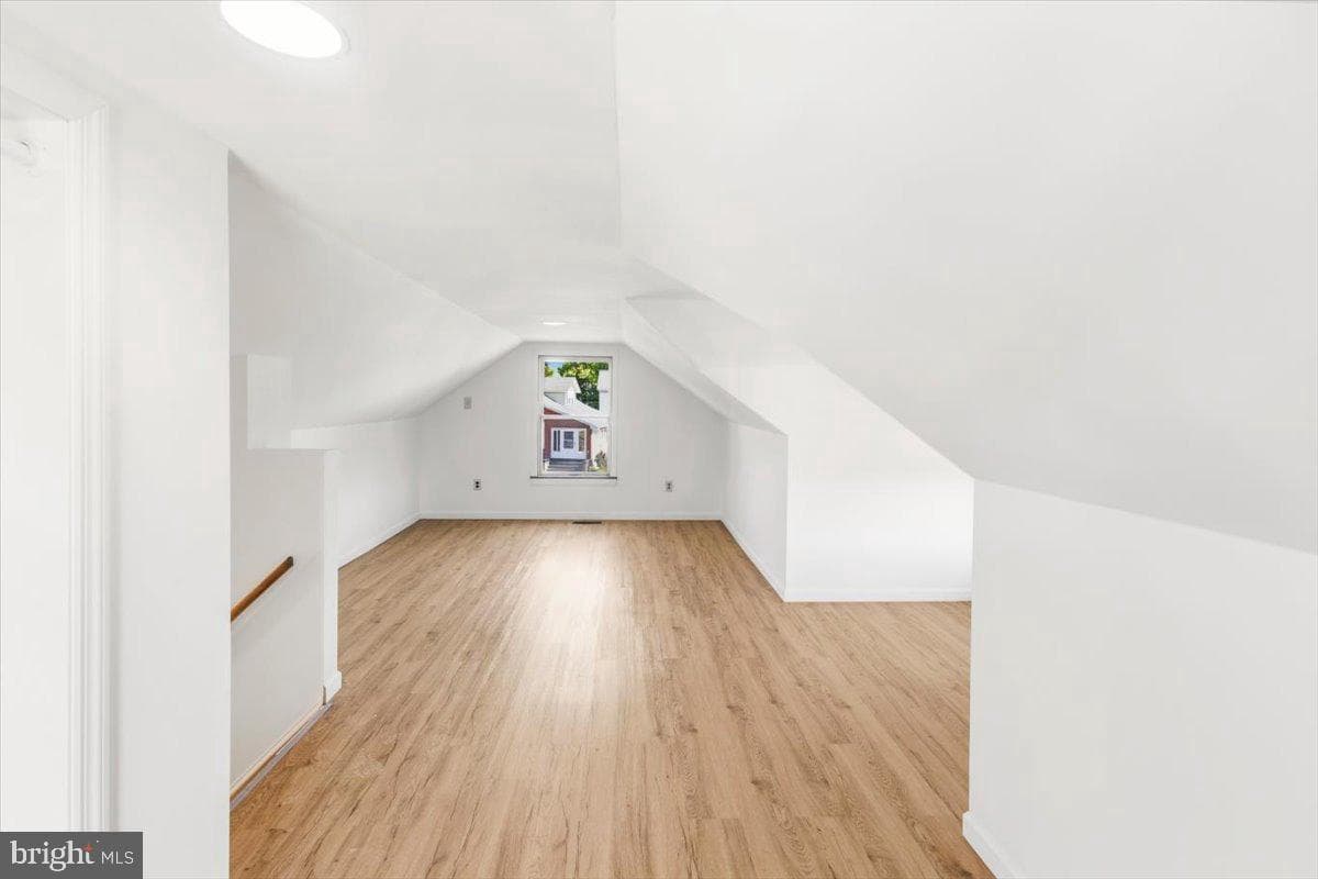 6824 Woodbine Road photo 25