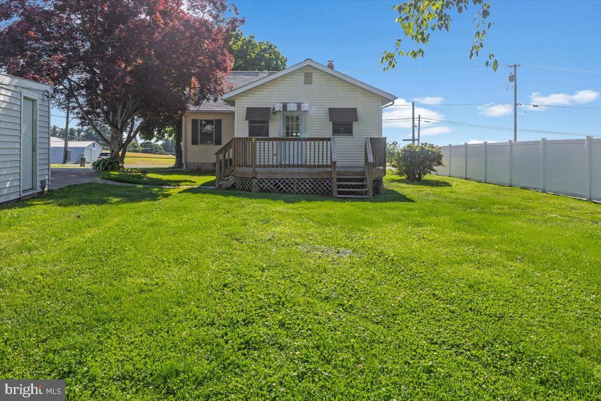 6824 Woodbine Road photo 35
