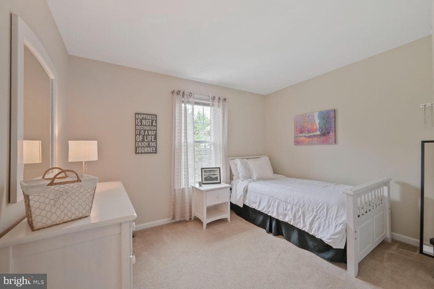 2074 Hammond Avenue photo 30