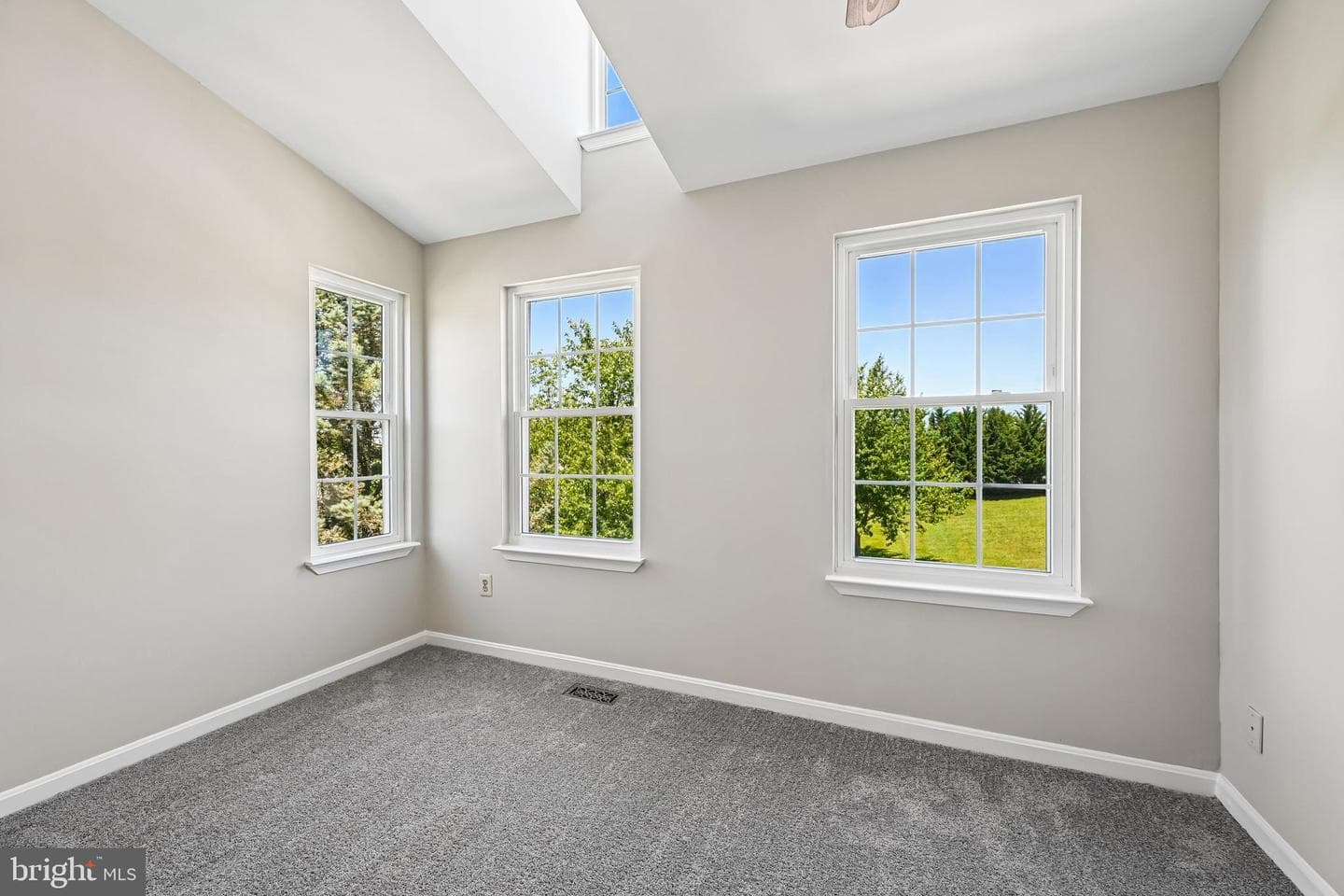 63 Sable Court photo 29