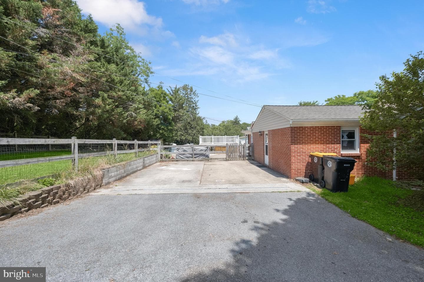 7416 Centre Street photo 67