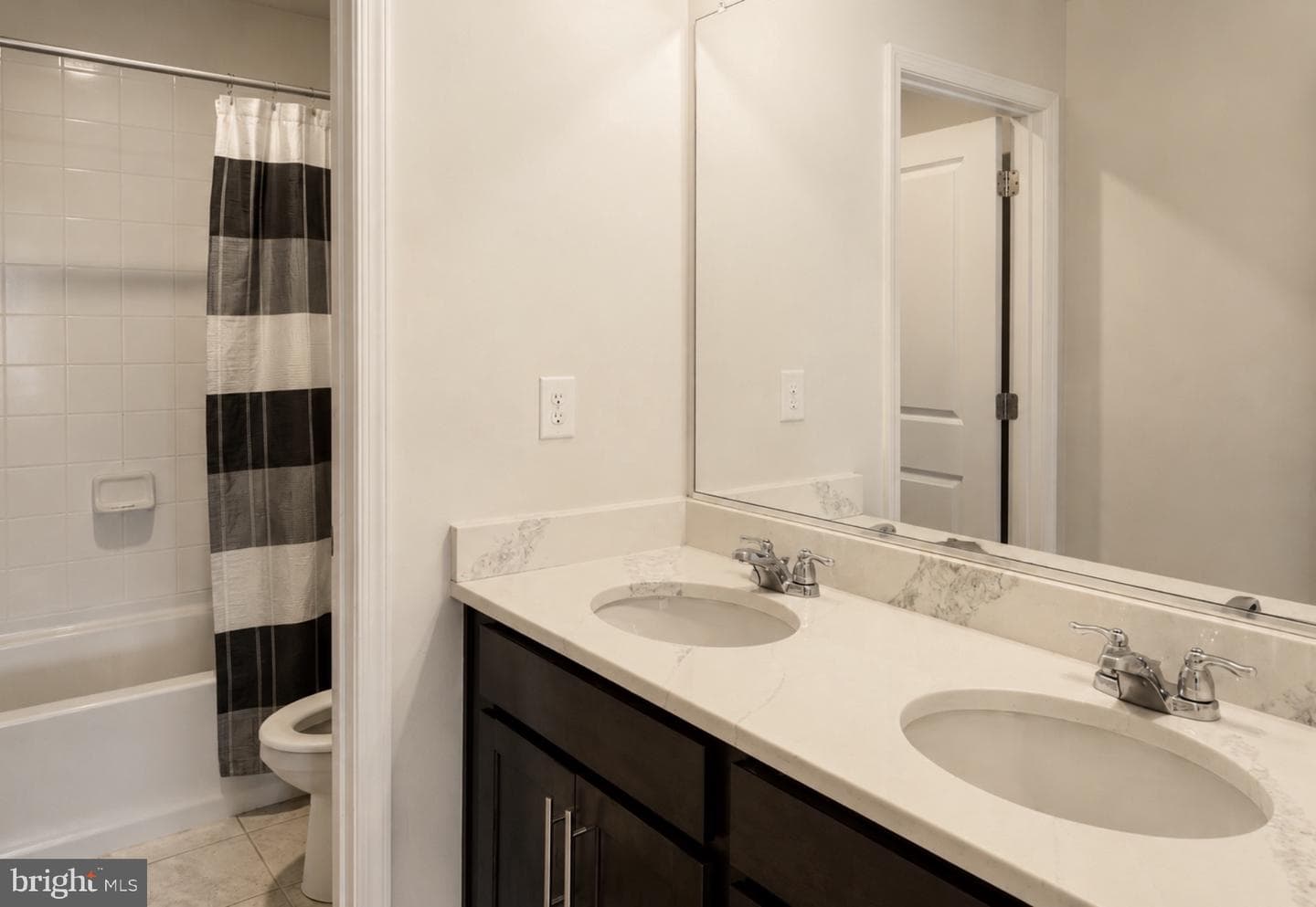 720 Scarlet Sky Drive photo 24