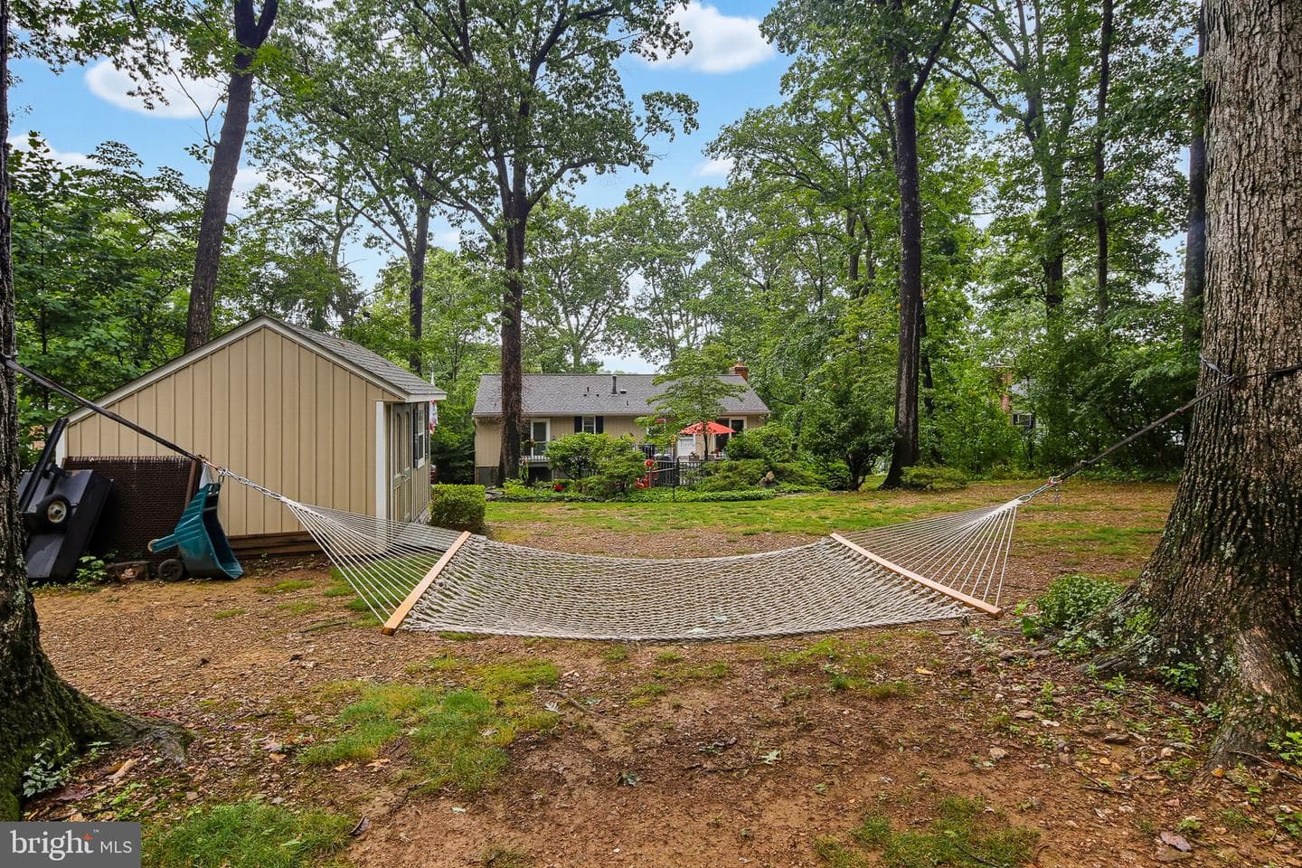 605 East Court photo 45