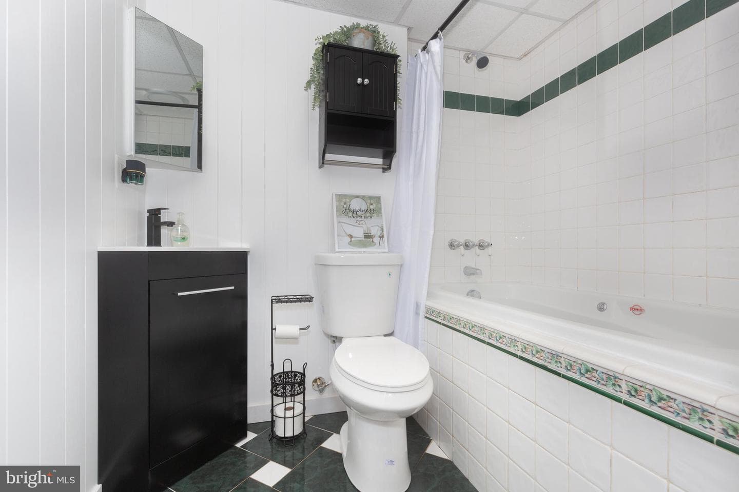 213 Roth Avenue photo 32