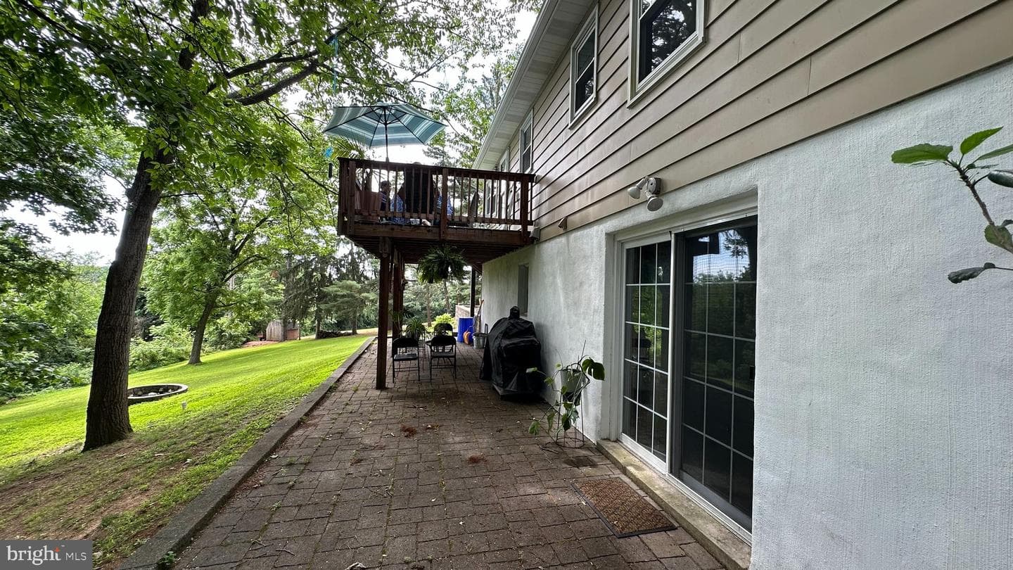 1521 Amalfi Drive photo 4