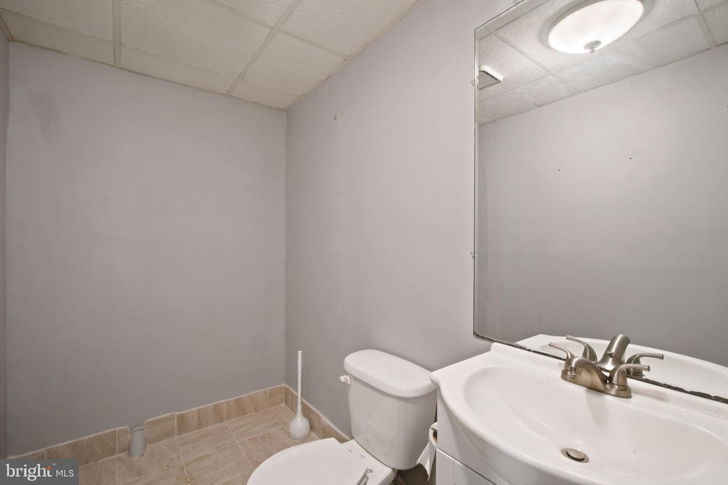 112 E Main Street photo 18