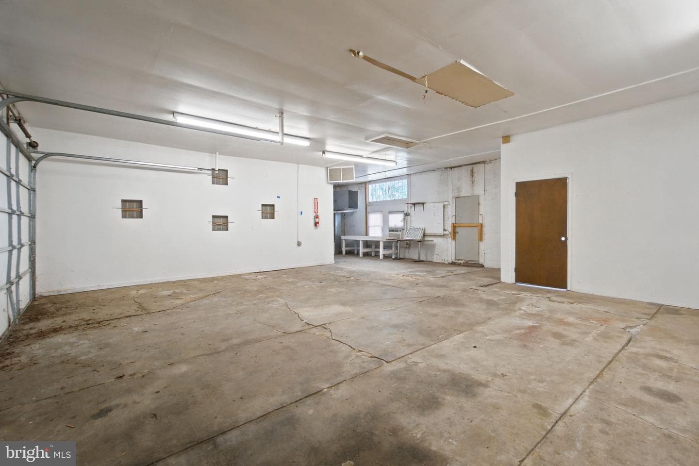 112 E Main Street photo 43