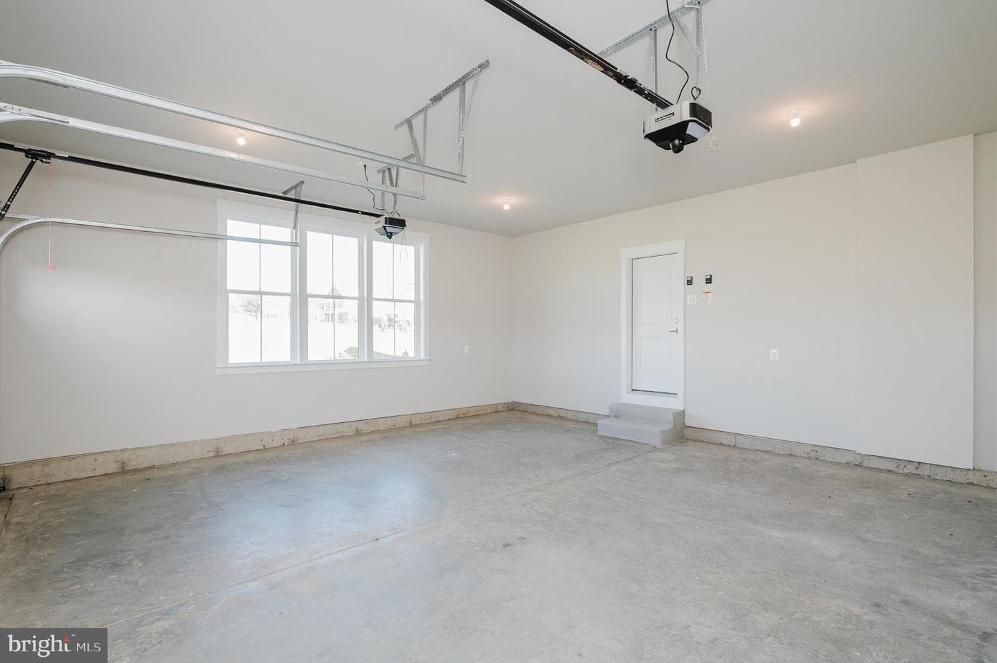 2527a Fourleaf Drive photo 50