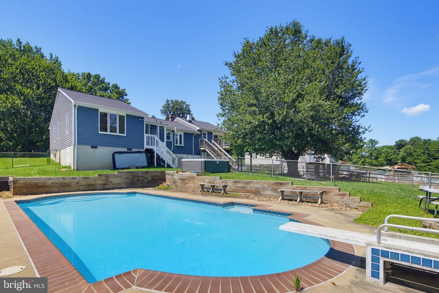 4307 Howard Drive photo 2