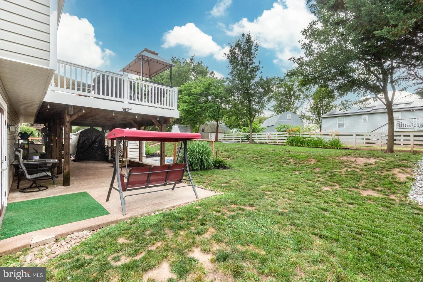 112 Baumgardner Avenue photo 38