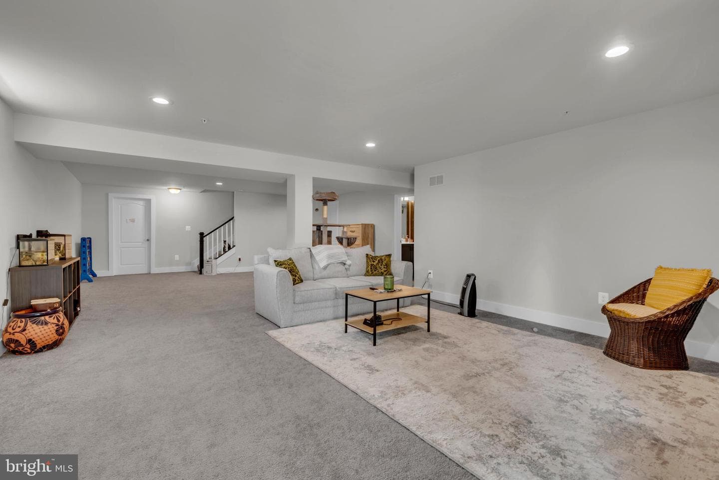 2820 Town View Circle photo 34