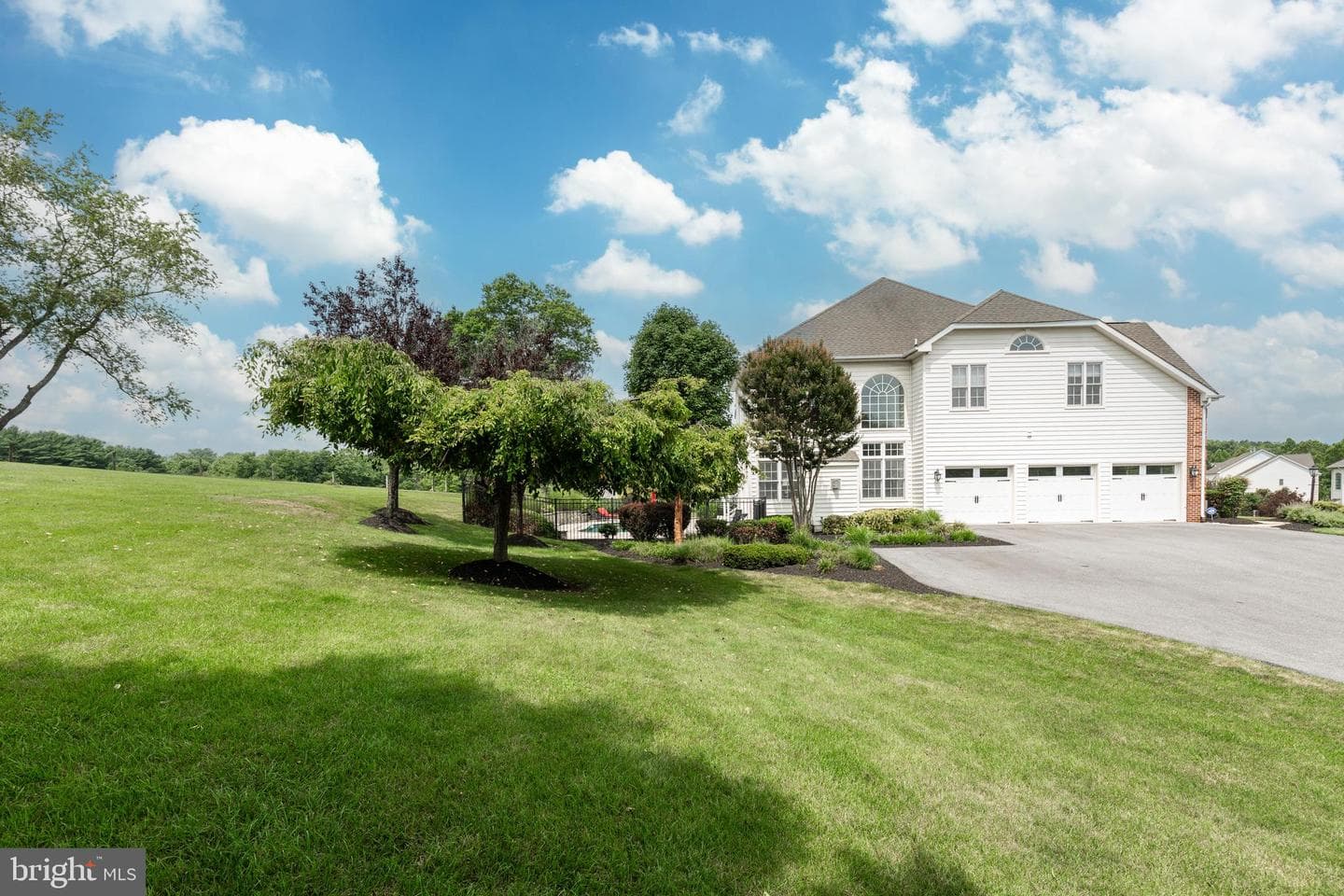 6050 Moore Drive photo 81