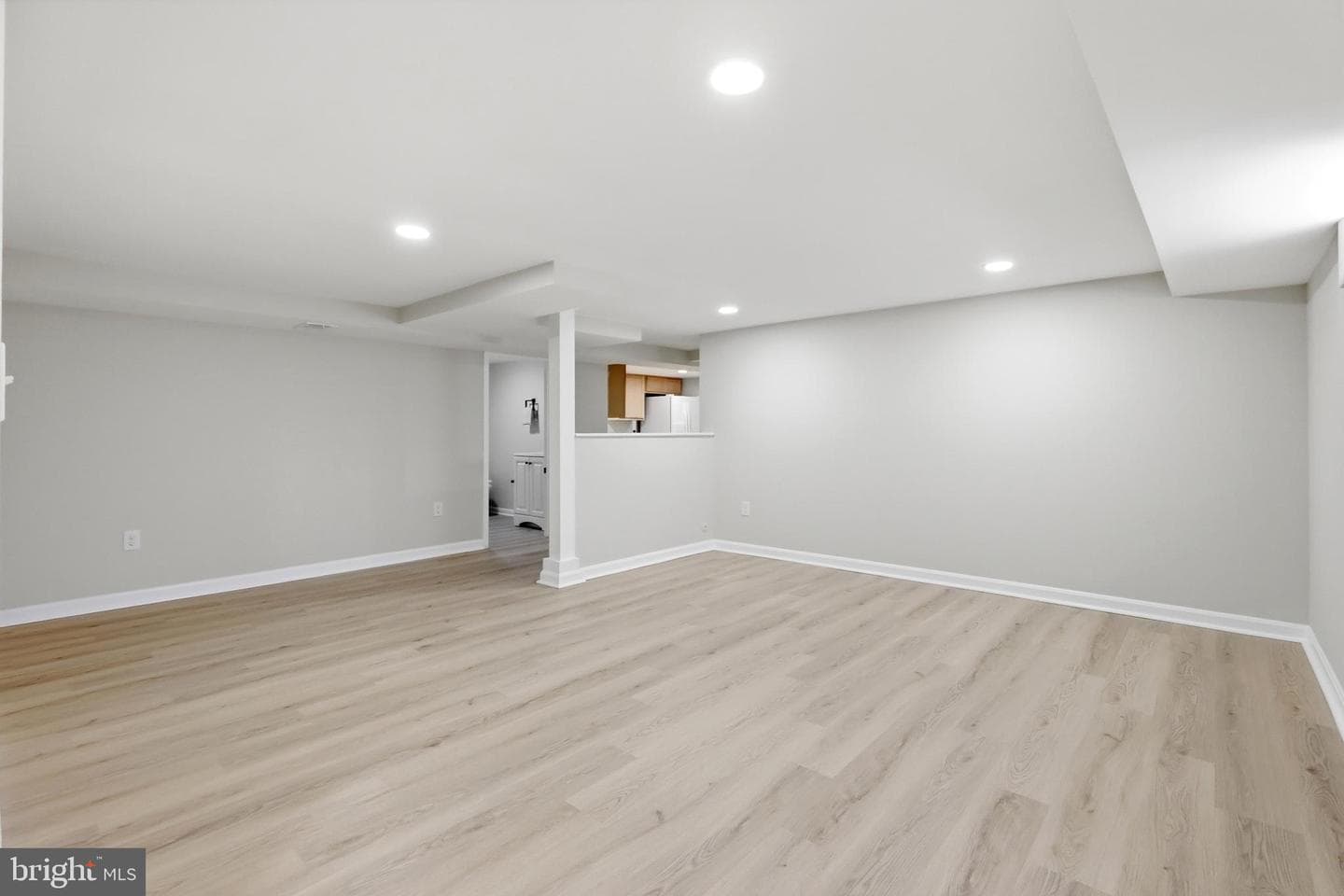 6330 Freedom Avenue photo 24