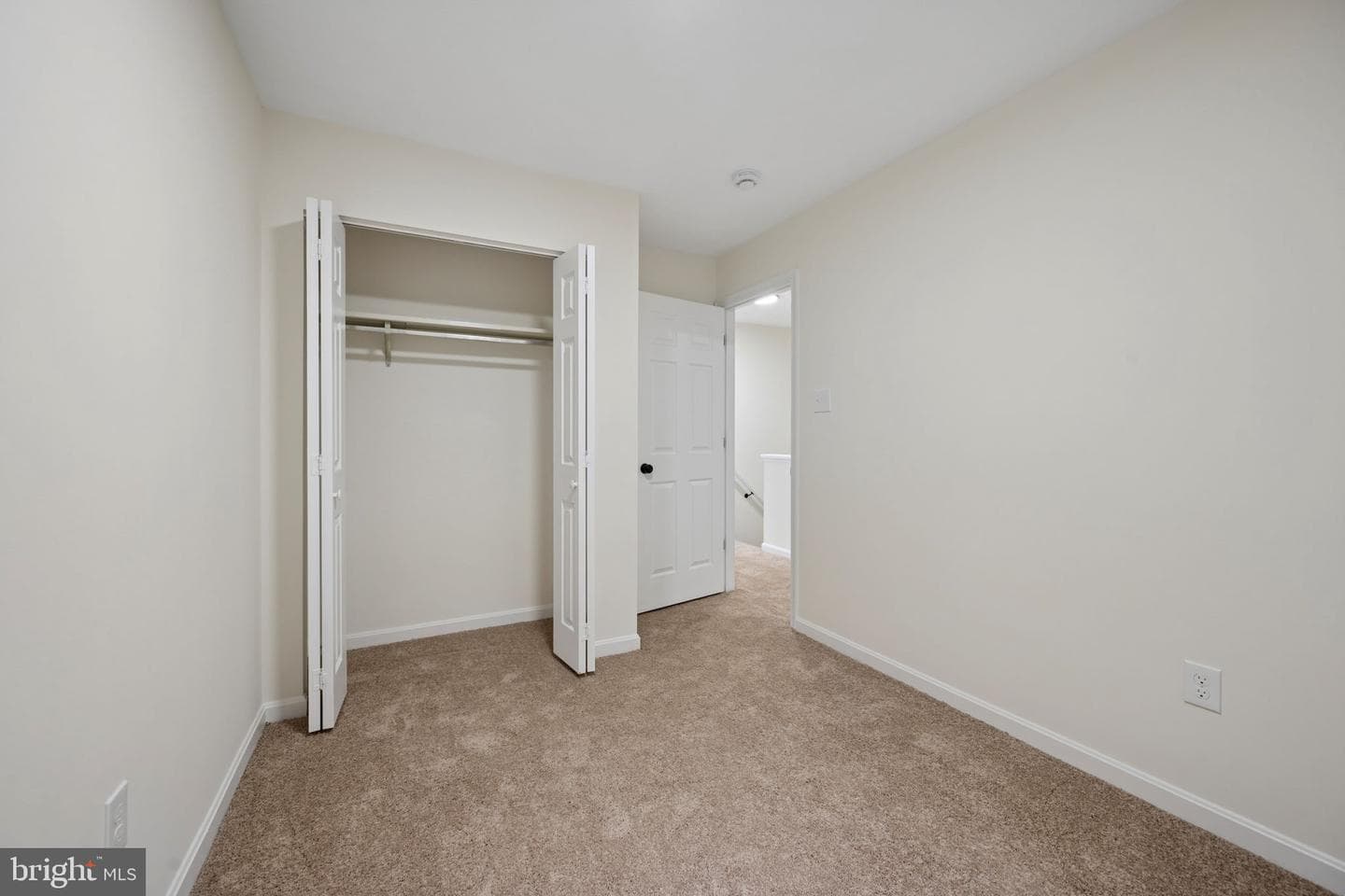 440 Silver Court photo 25
