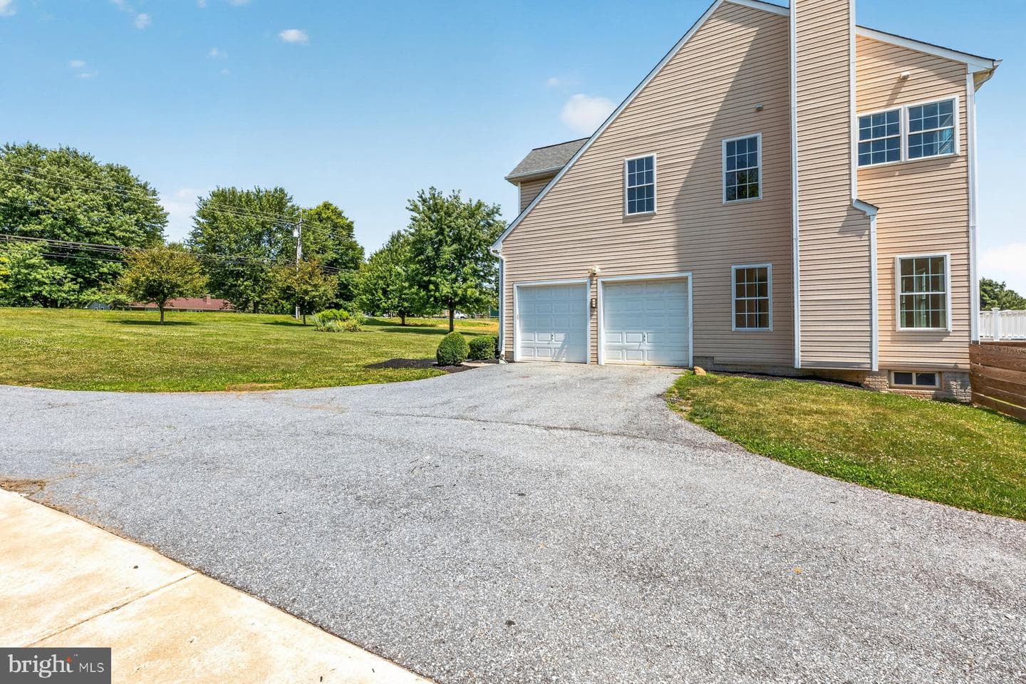 5891 Woodbine Road photo 44