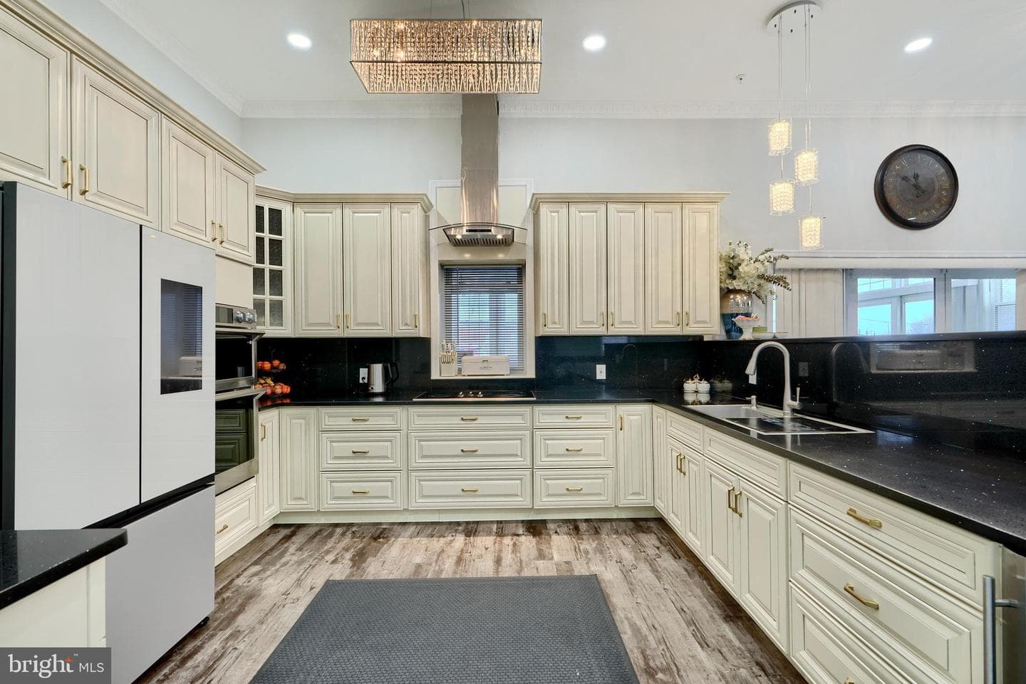 5021 Harney Road photo 27