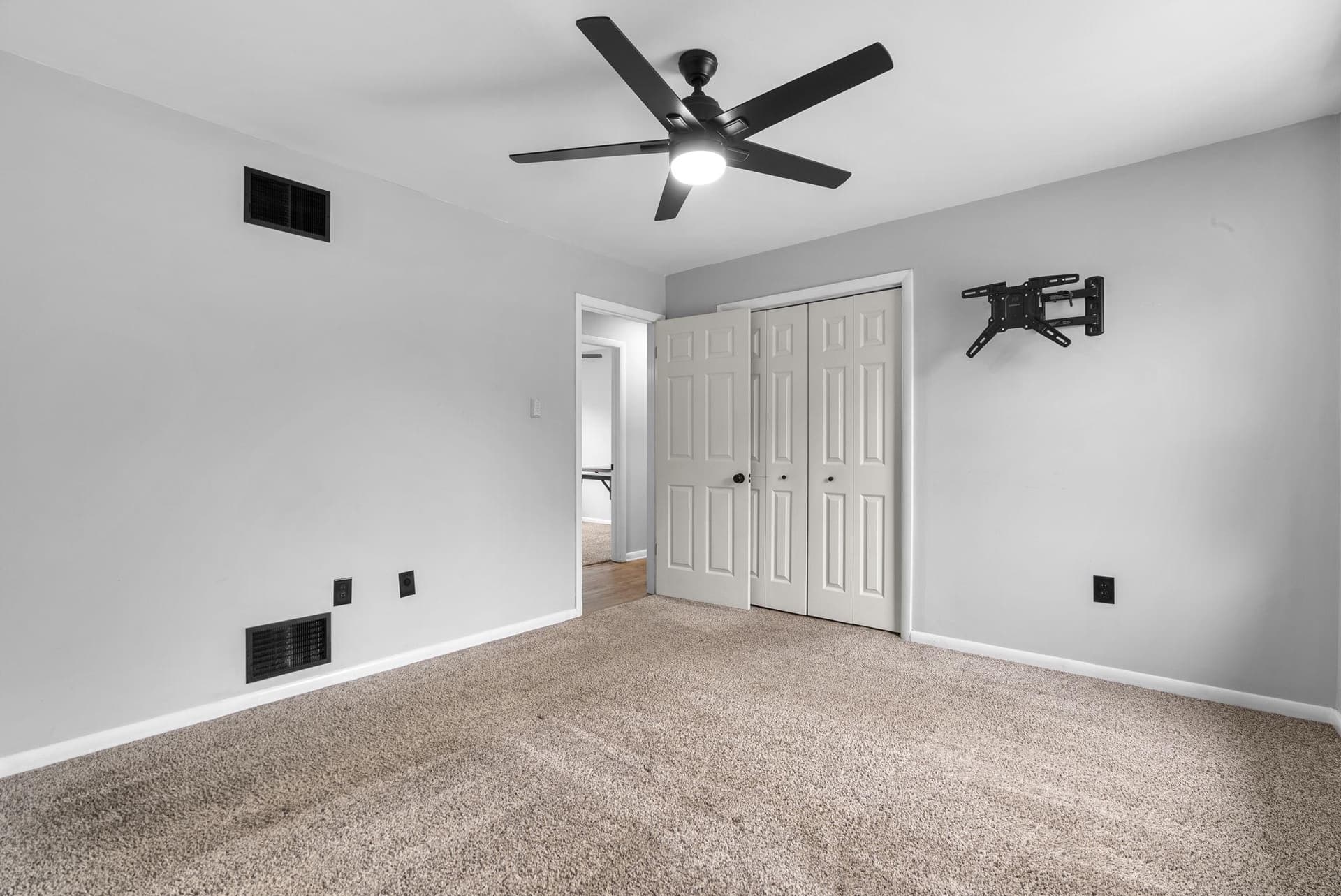 2908 Michelle Road photo 18