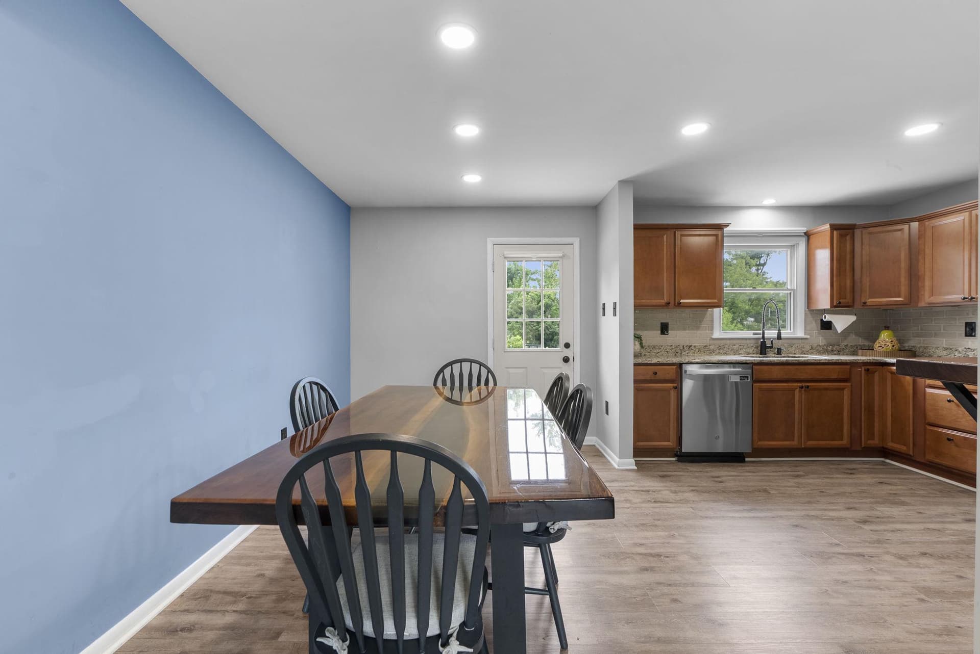 2908 Michelle Road photo 9