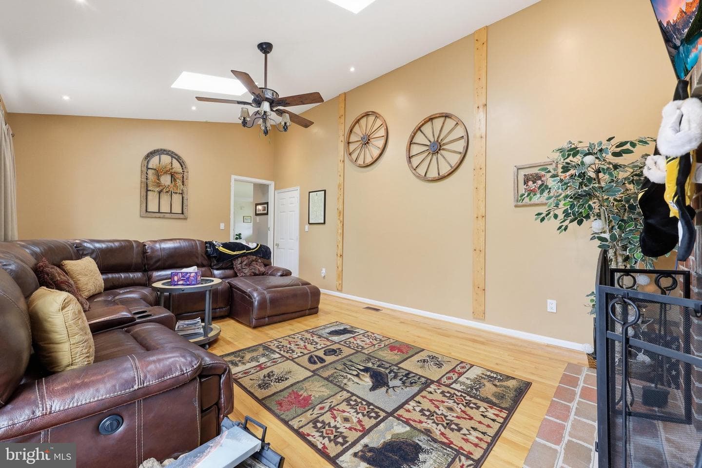 2910 Clear Hill Lane photo 18