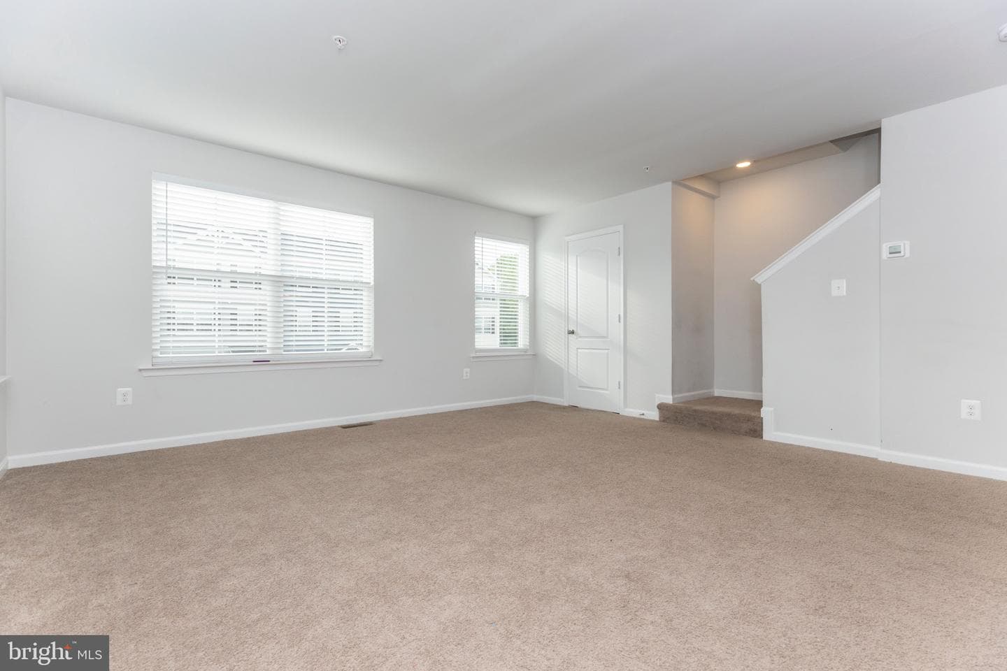 300 Carbine Street photo 9