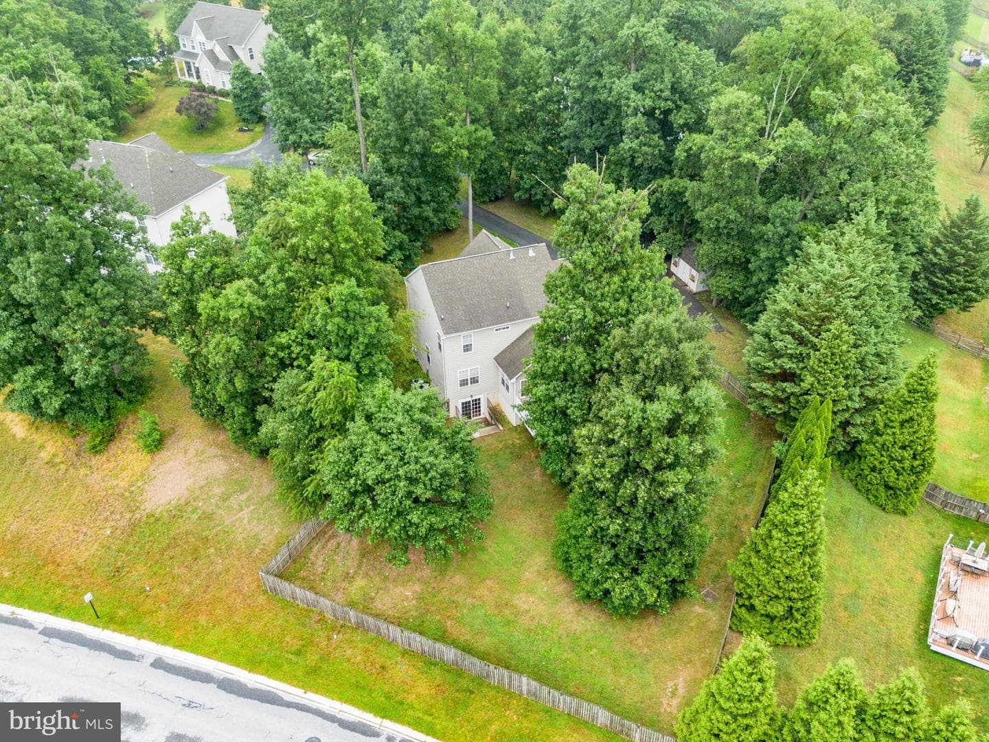 2805 Ridgeleigh Court photo 3
