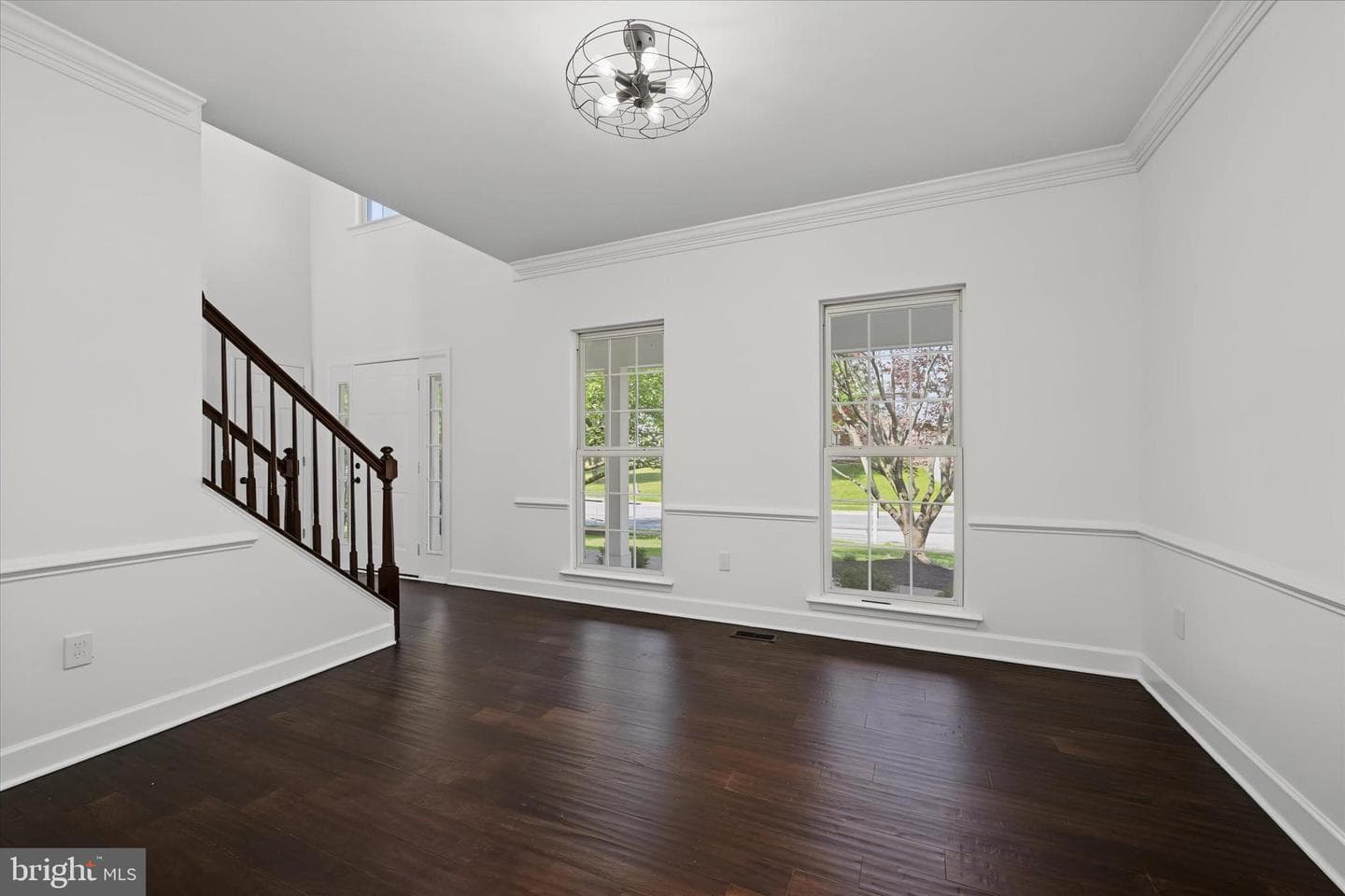 812 Caren Drive photo 16