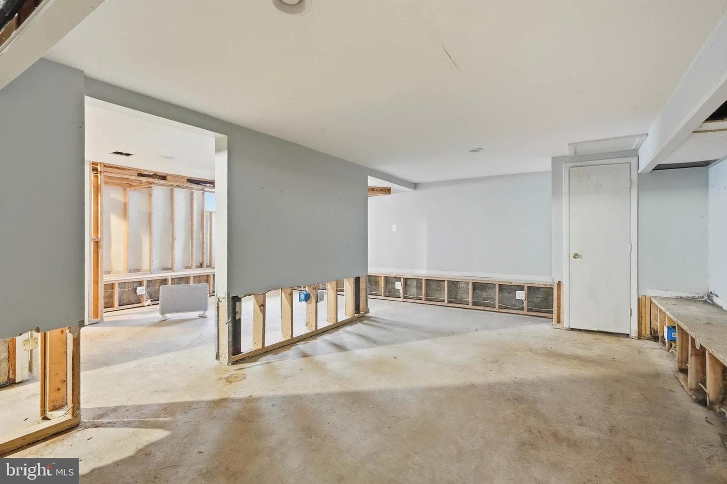 7349 Springfield Avenue photo 29