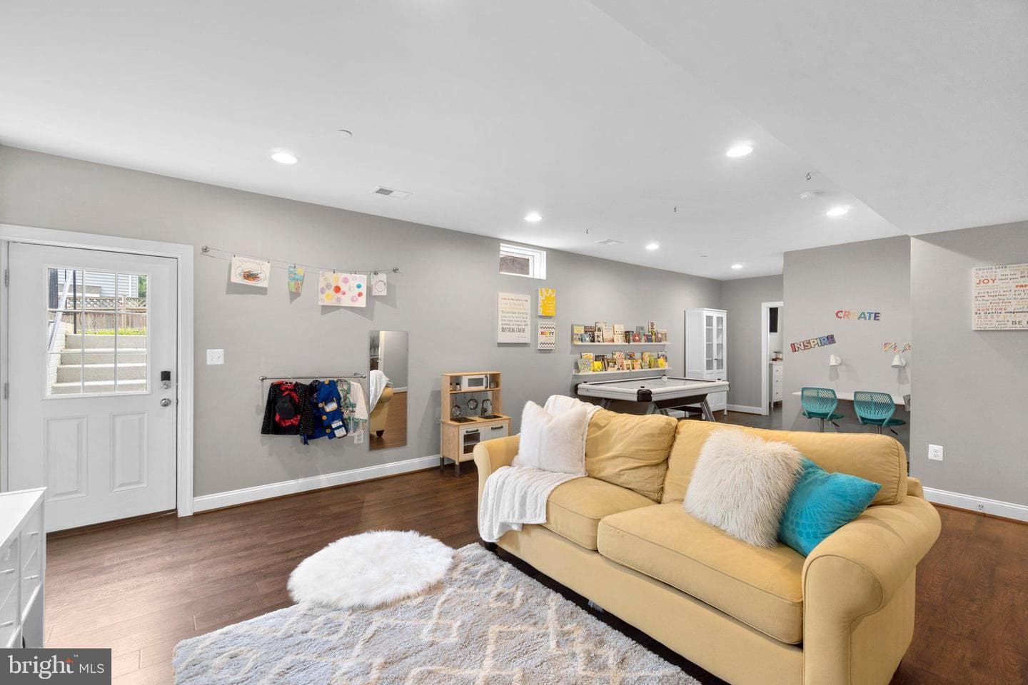945 Kayley Dr NW Sykesville Md 21784 photo 4