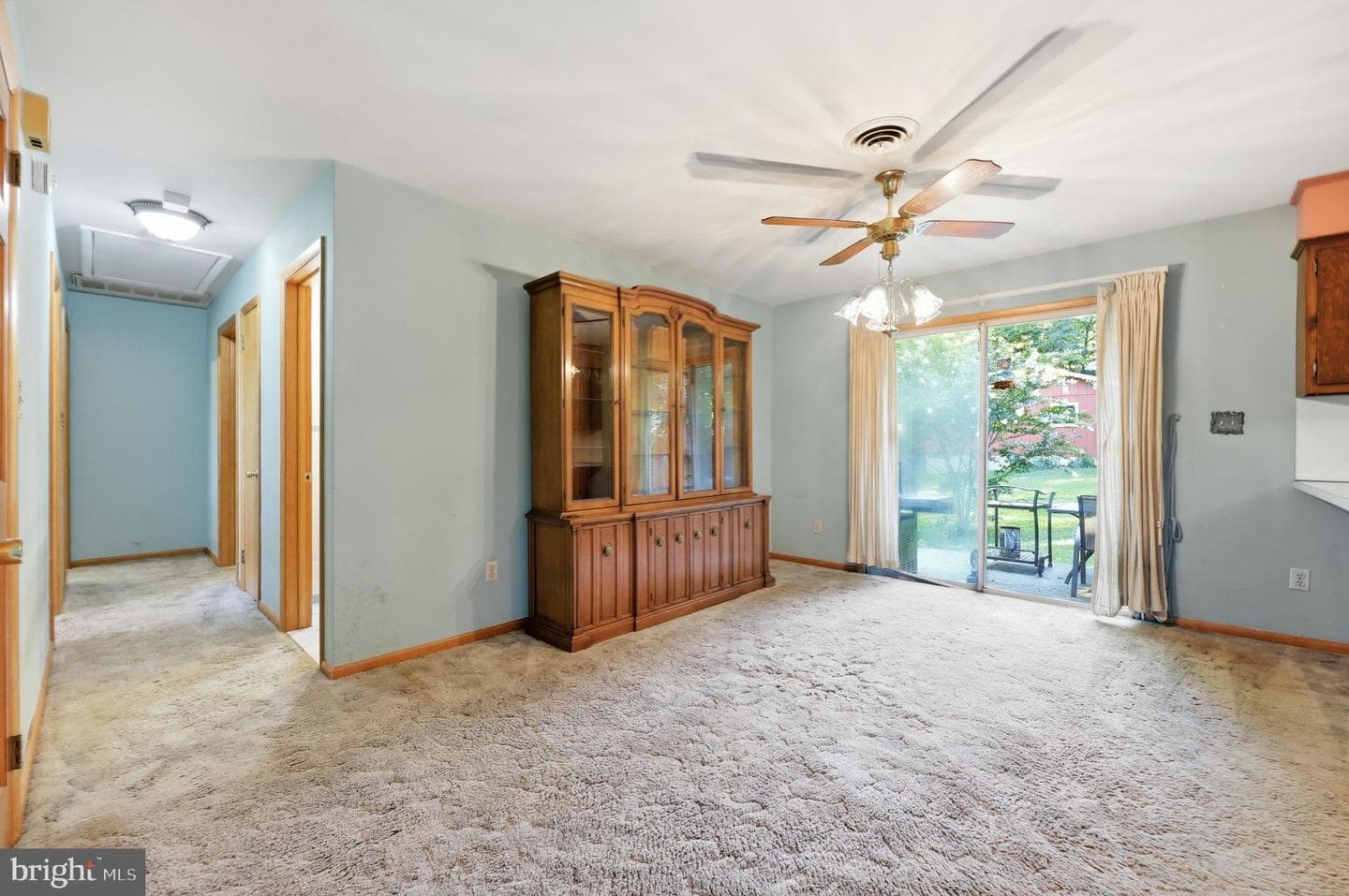 1812 W Liberty Road photo 9