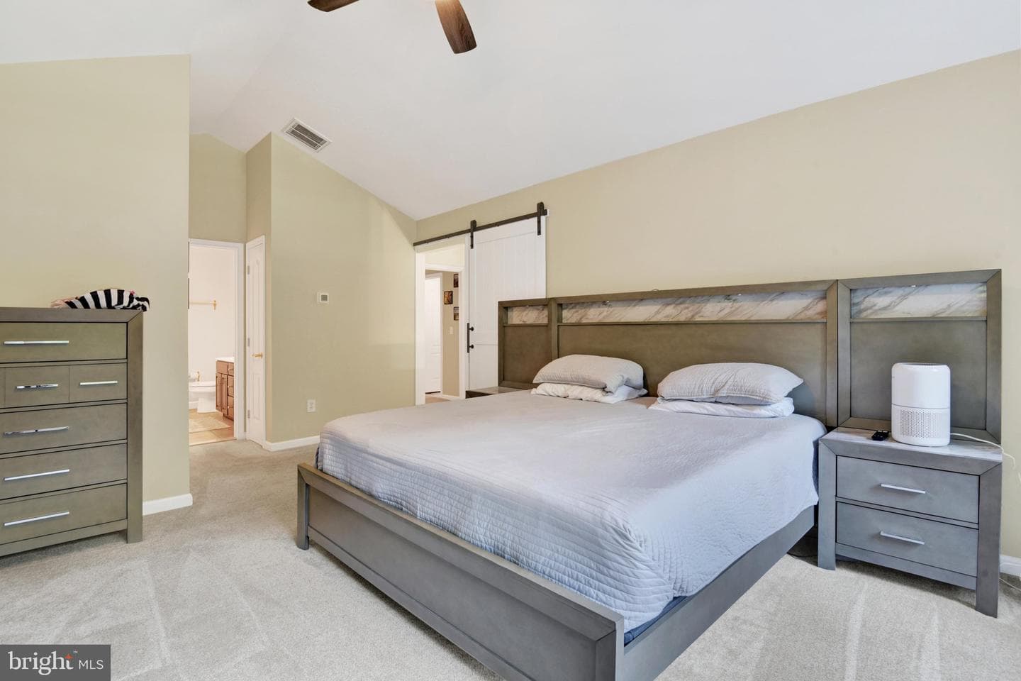4698 Egg Hill Drive photo 20