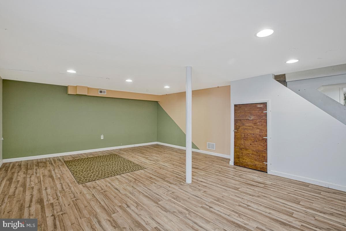 315 College Avenue photo 21