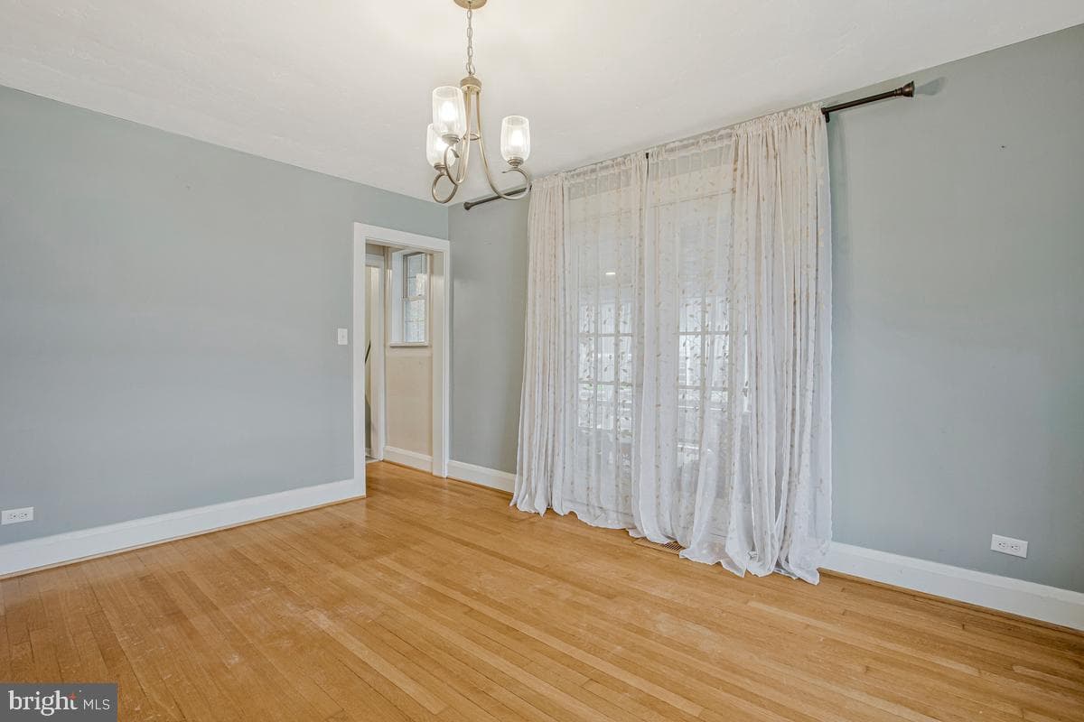 315 College Avenue photo 7