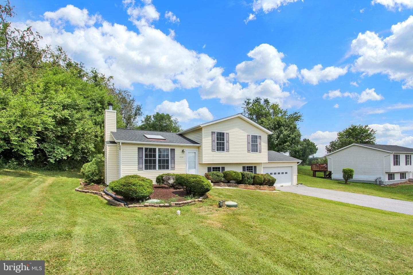 4724 Trail Court photo 2