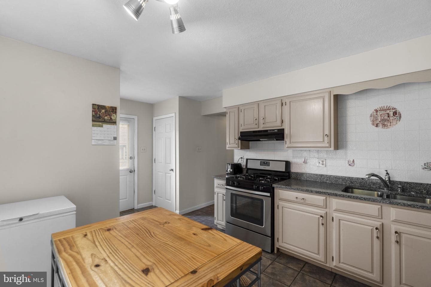 4803 Archer Drive photo 10