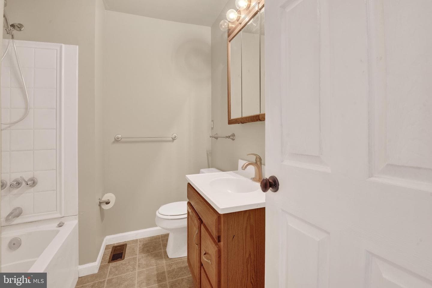 2504 Fairmount Road photo 9