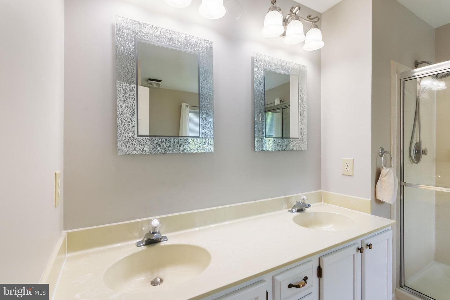 7424 Brandenburg Circle photo 22