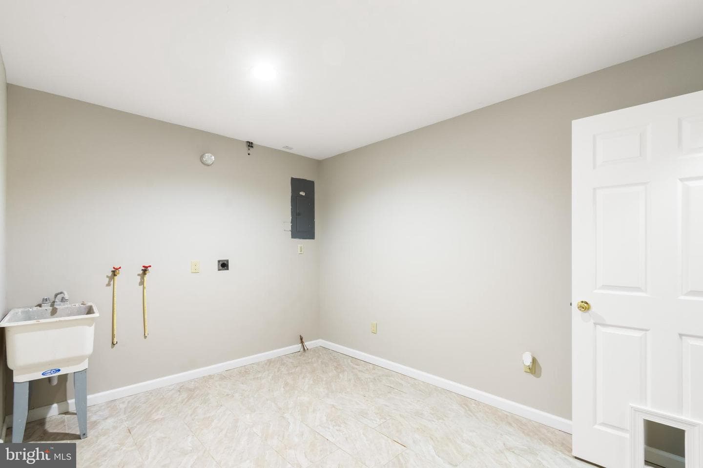 7424 Brandenburg Circle photo 33