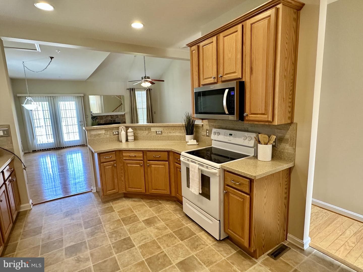 186 Greenvale Mews Drive #11 photo 21