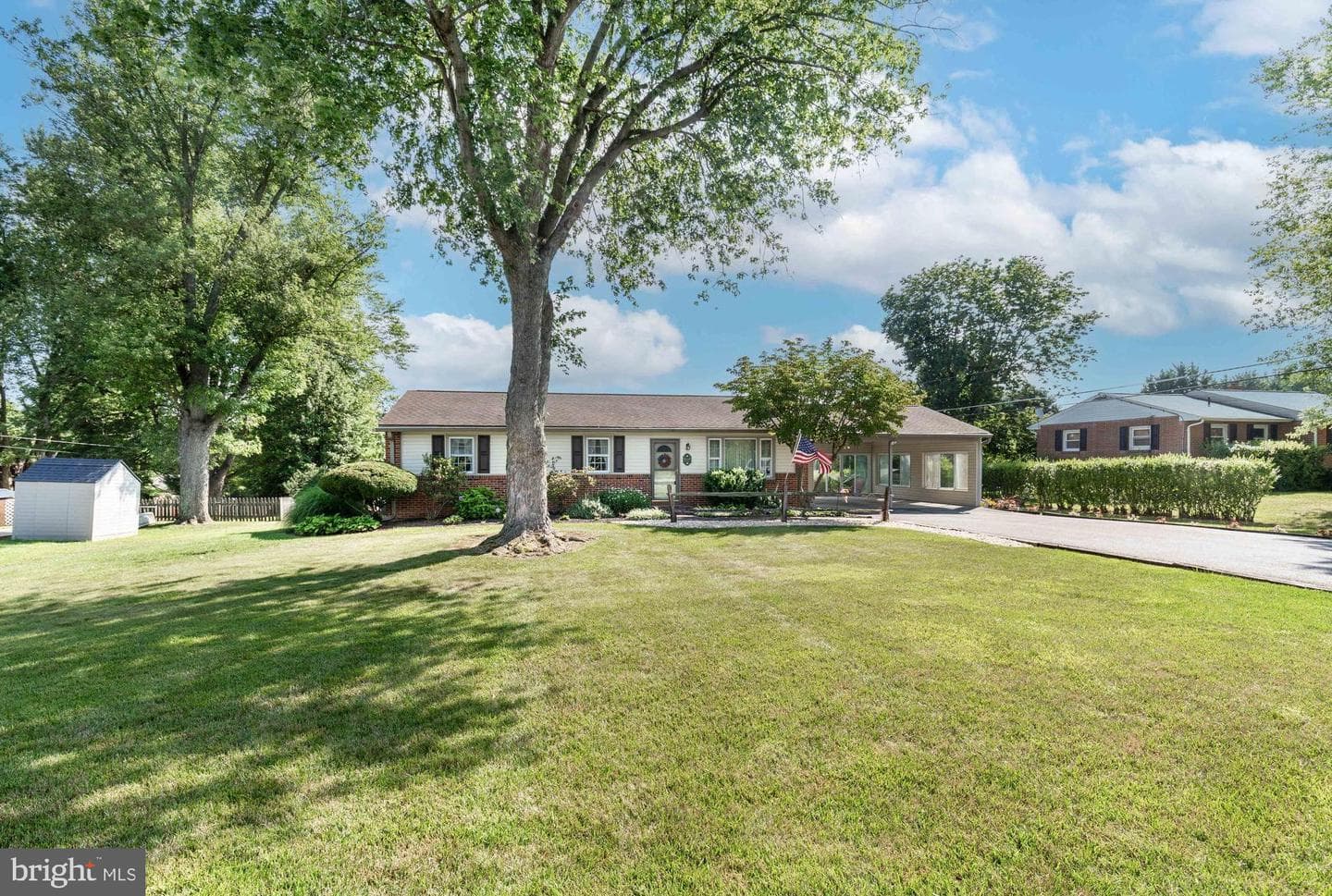 1648 Deer Park Road photo 1