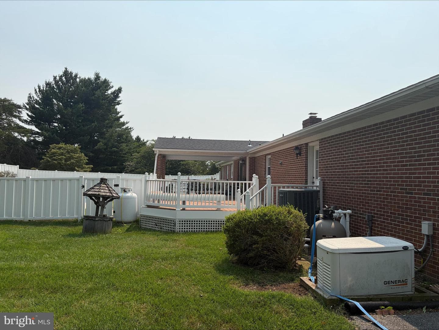 2215 Cherokee Drive photo 2