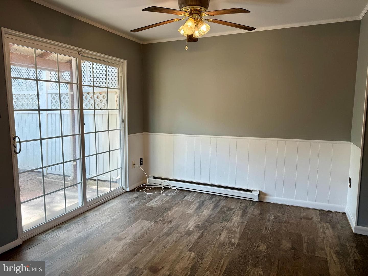75 Grand Drive photo 4