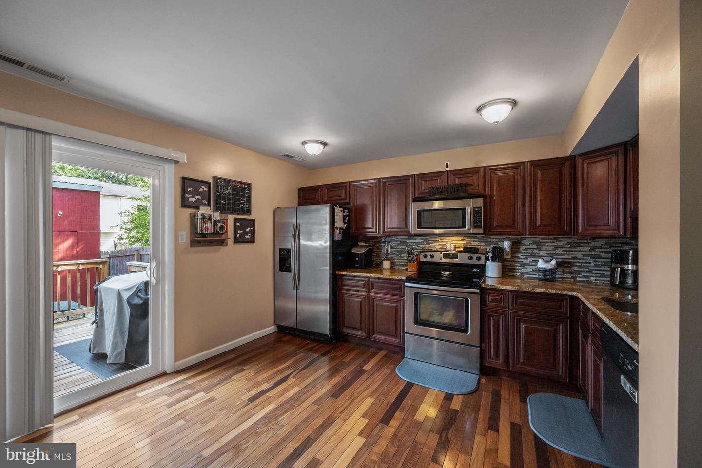 143 Grand Drive photo 6
