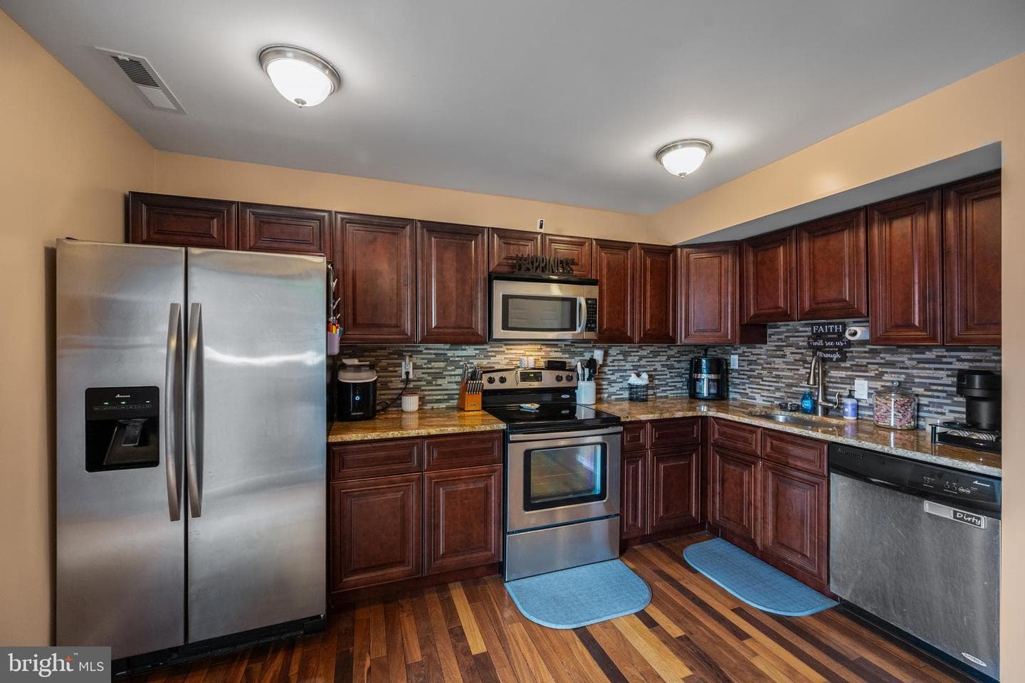 143 Grand Drive photo 8