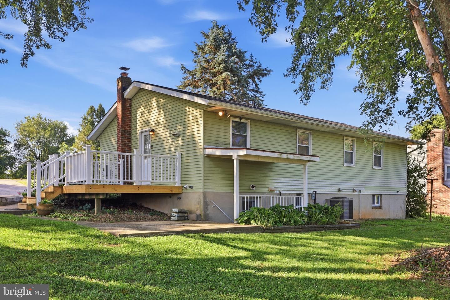 608 Oak Tree Road photo 10