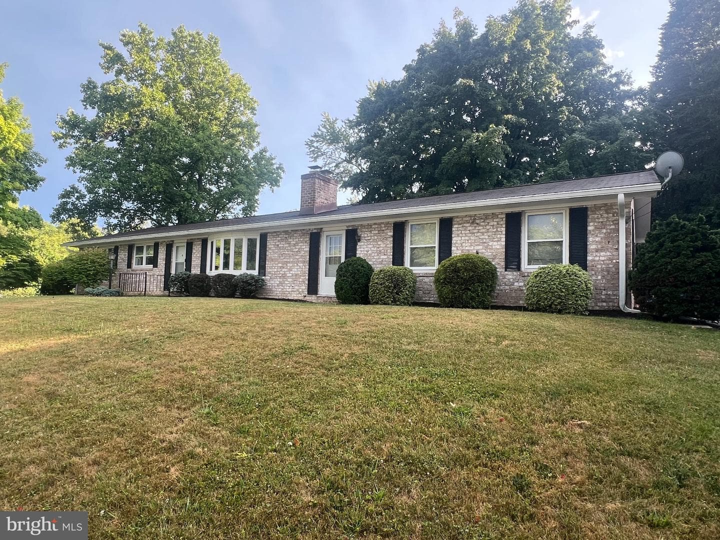 659 Geneva Drive photo 1