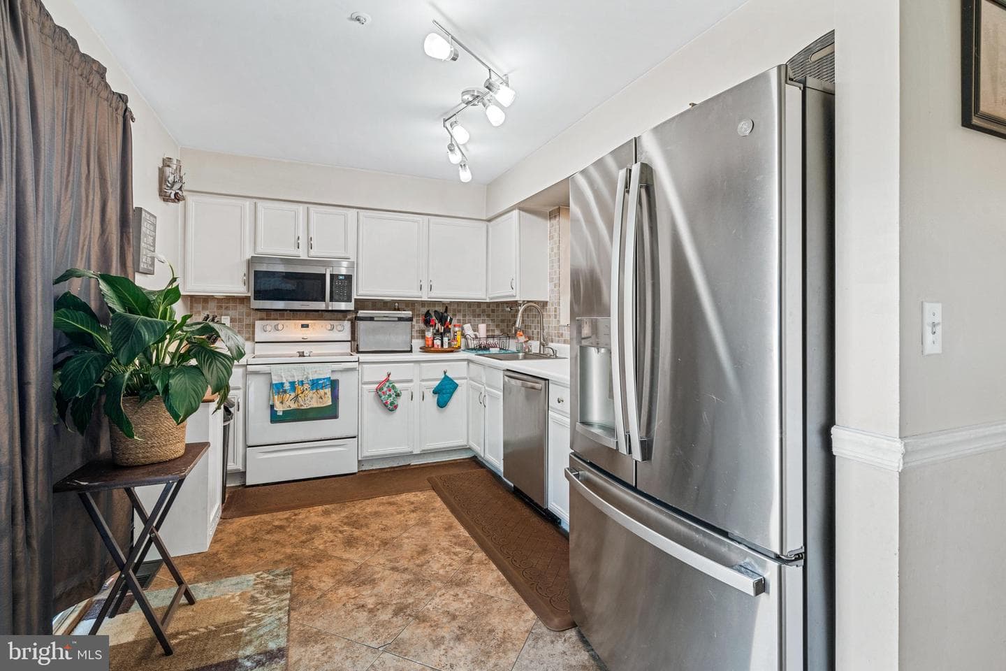 781 Medinah Circle photo 13