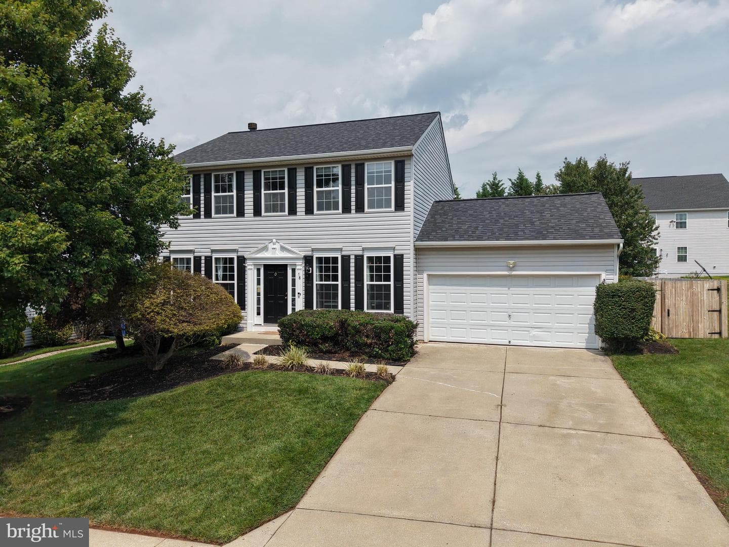 18 Bowie Mill Avenue photo 1