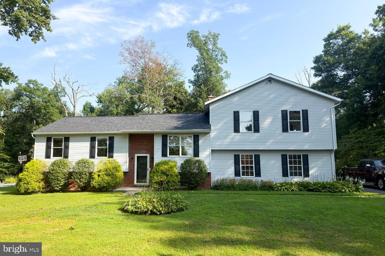 4294 Wolf Hill Drive photo 1