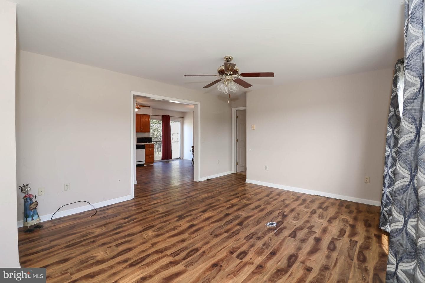 5860 Thompsontown Road photo 2