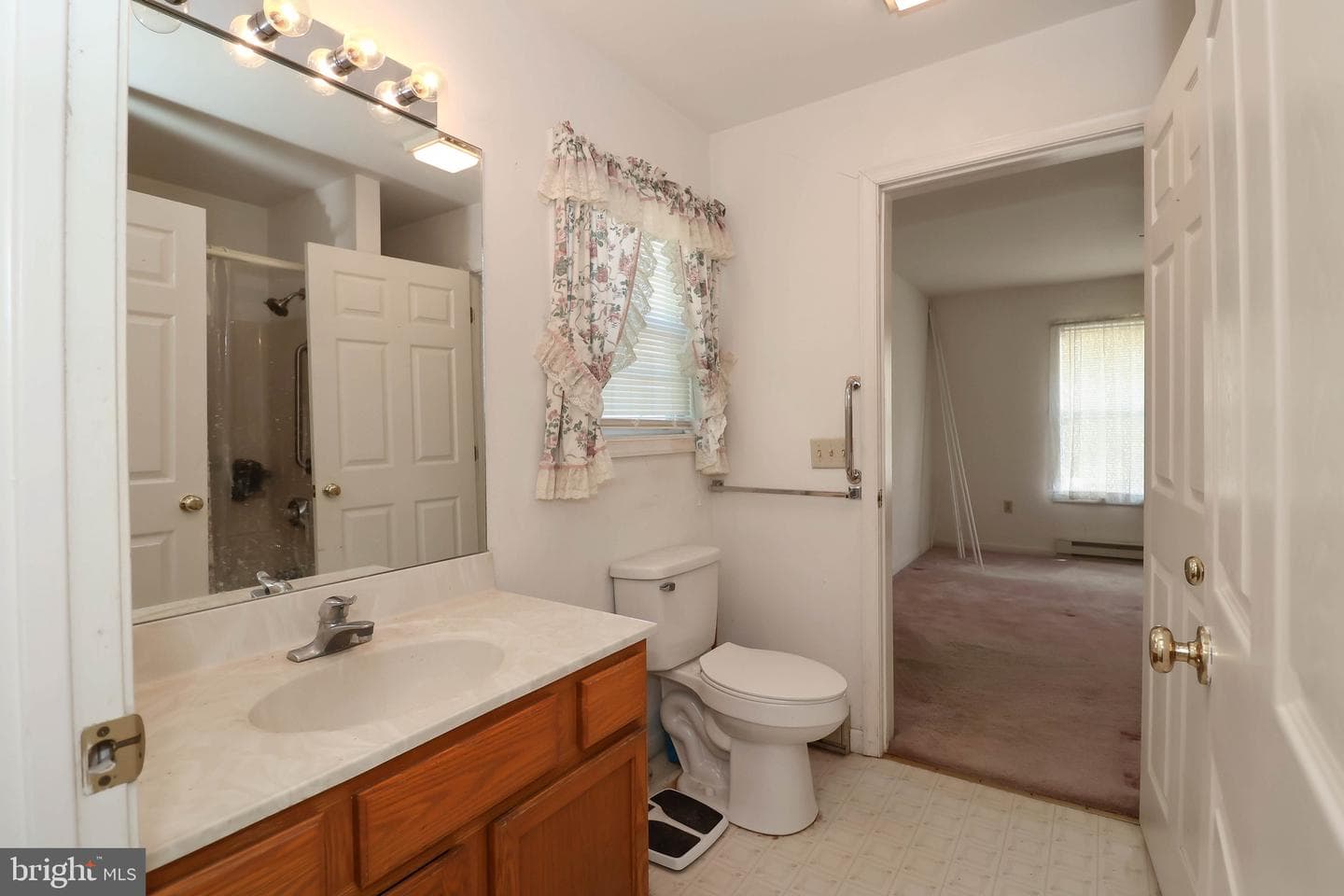 5860 Thompsontown Road photo 9
